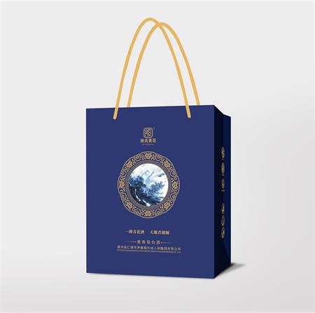 《一鐏青花酒&nbsp; 天地君亲师》