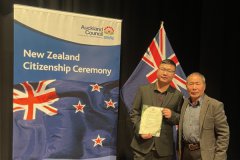 邢鉴成为新西兰公民 宣布放弃中共国国籍