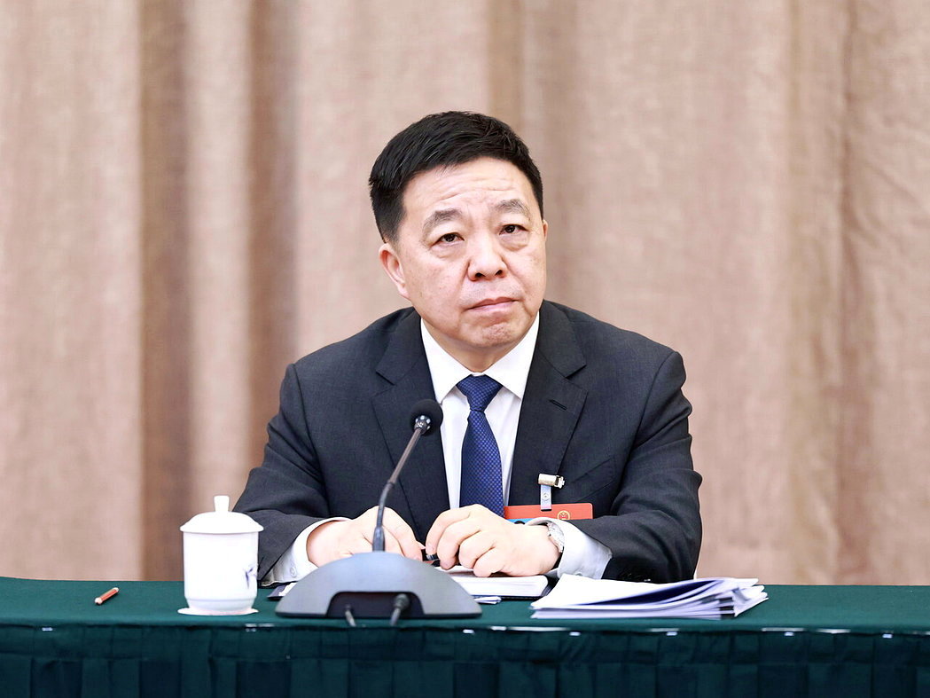 中纪委监察部公布,江西省委副书记、省长叶建春涉嫌严重违纪违法被调查。中新社资料照 中纪委监察部公布,江西省委副书记、省长叶建春涉嫌严重违纪违法被调查。中新社资料照