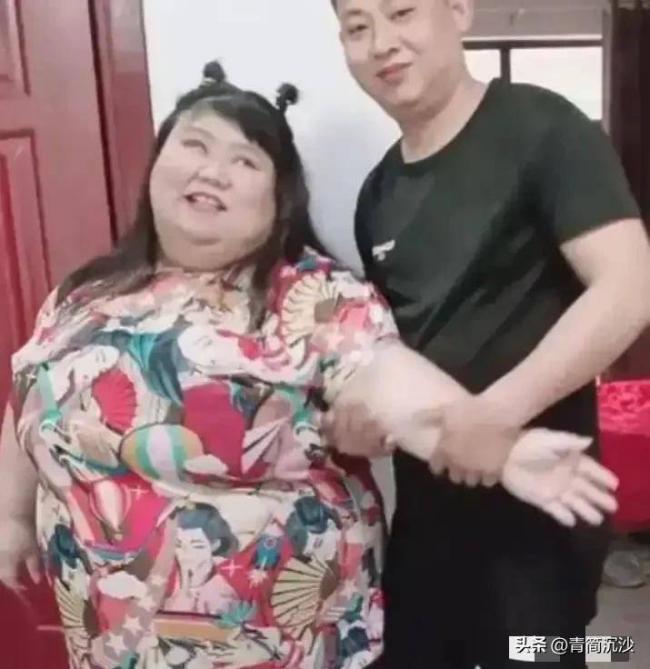 被丈夫喂到330斤 睡塌两张床的校花 7年后怎样了