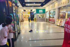 广州大学城伤者全是女性，刀全扎在脸上